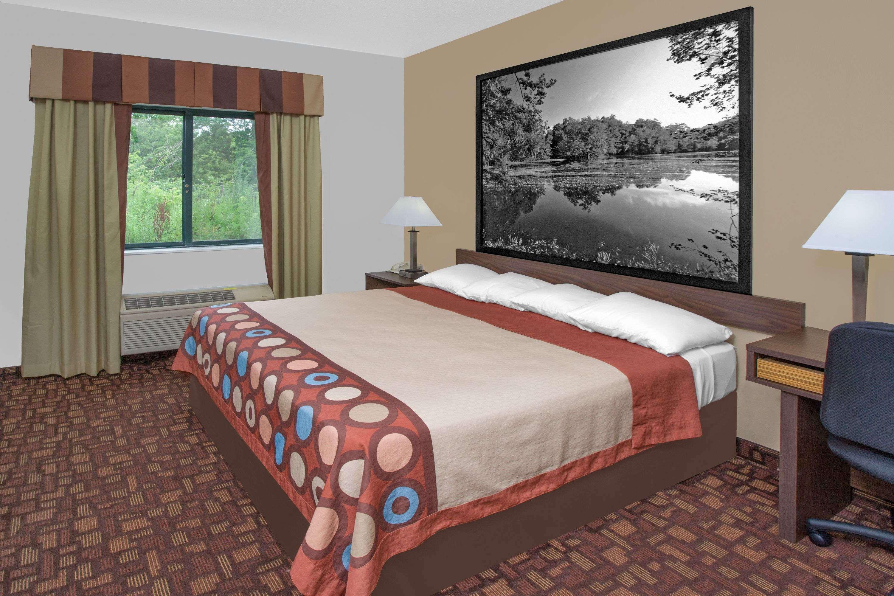 Super 8 By Wyndham Three Rivers Exterior photo
